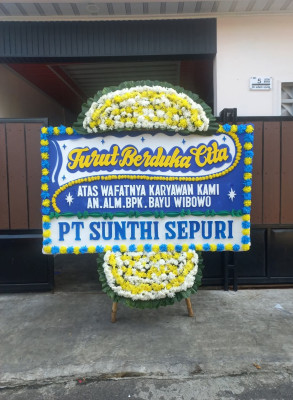 Papan Bunga Duka di Tanjung Anom