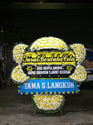 Papan Bunga Duka di Tanjung Anom